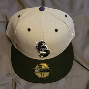Rare Exclusive SilverBacks New Era 59Fifty - Size 7 3/4